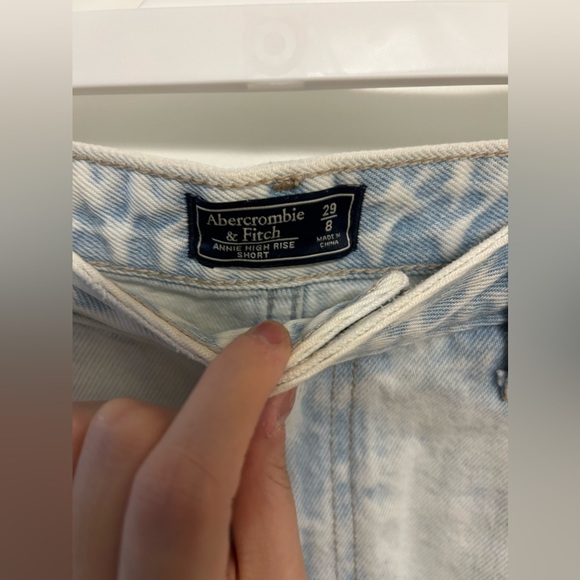 Abercrombie & Fitch Annie High-Rise Short - Picture 6 of 11